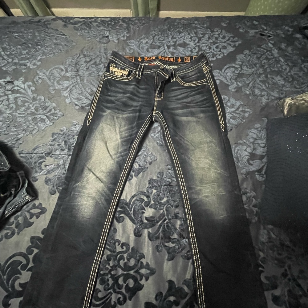 Rock revival sorrel Capri